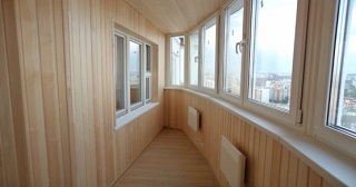 Отделка, остекление, утепление балконов в Салехарде от 210 руб. м/2.